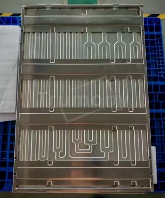 Water-cooled plates