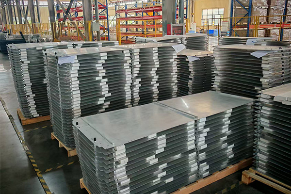 104S-ESS-Cooling-Plate.jpg